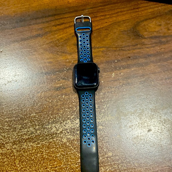 Apple Watch Series 5 40mm